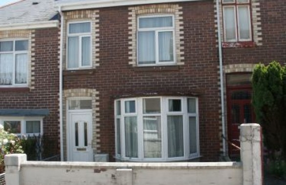LIPSON, PLYMOUTH, DEVON, PL4 7PE