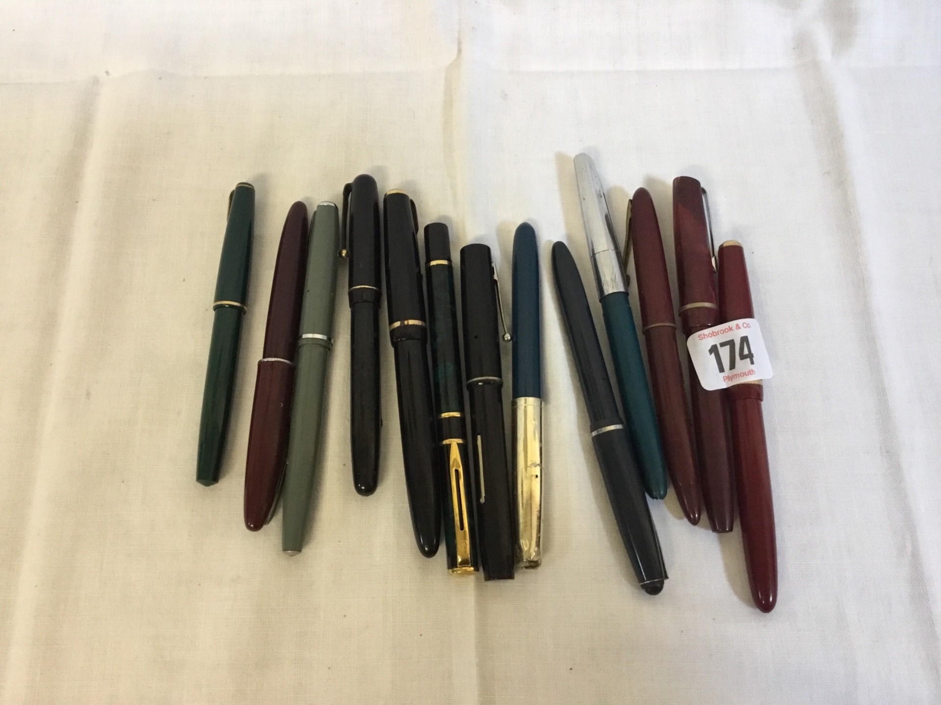 Lot No.174 - COLLECTION OF PENS - Antique Auction : Wednesday 14 Nov ...